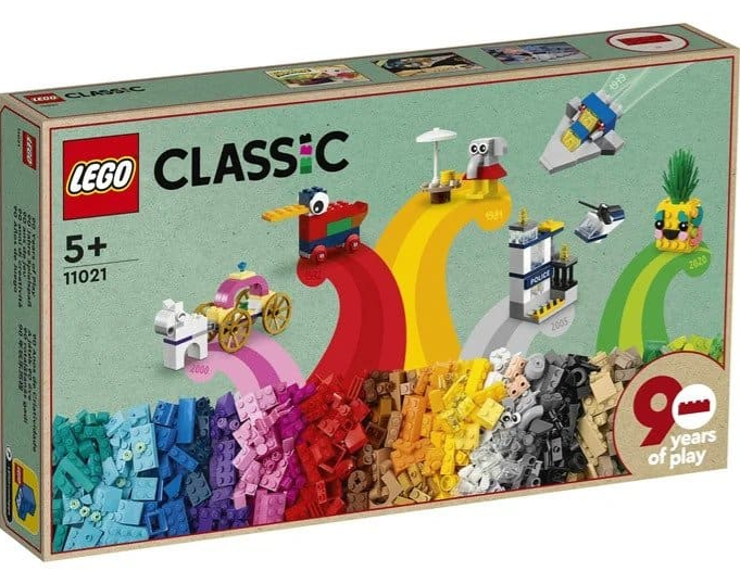 LEGO CLASSIC 90 YEARS OF PLAY